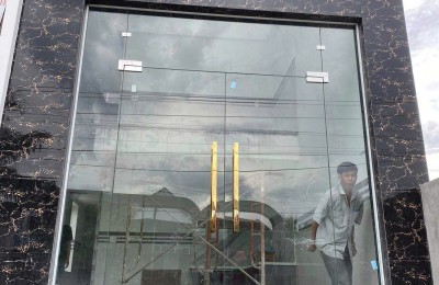 Sửa Chữa Và Lắp Mới Cửa Kính Cường Lực Nha Trang: Uy Tín, Giá Rẻ, Gọi Là Có!